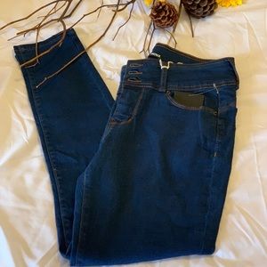 Fashion nova jeans 👖